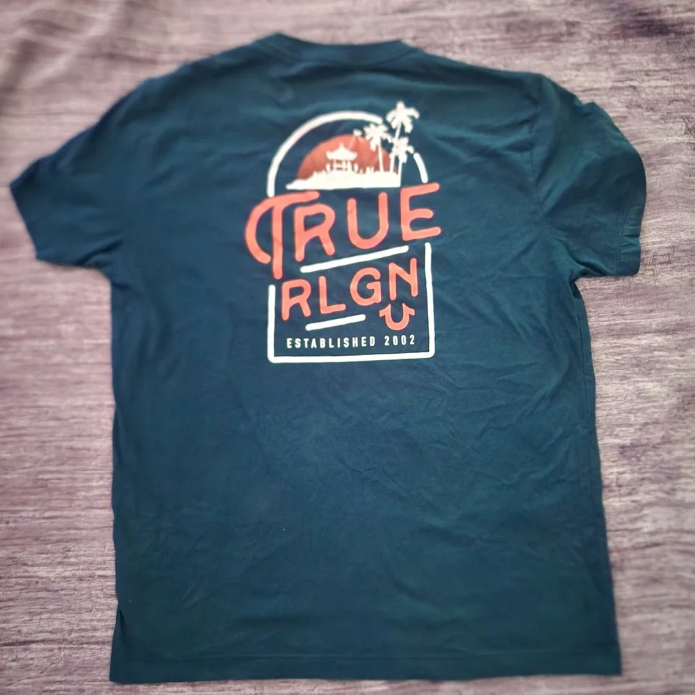 True Religion Graphic Logo T-Shirt Short‎ Sleeve Crew Neck Tee Medium